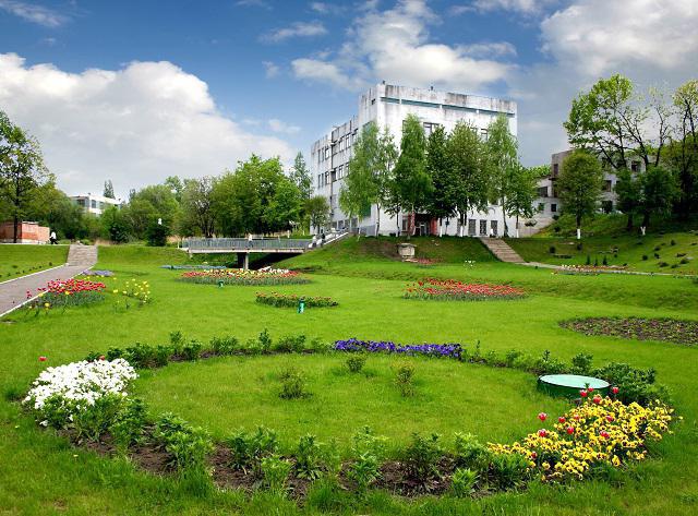 Chmelnyckio nacionalinis universitetas (KhNU): adresas, fakultetai, rektorius. Botanikos sodas Charkovo nacionalinio universiteto